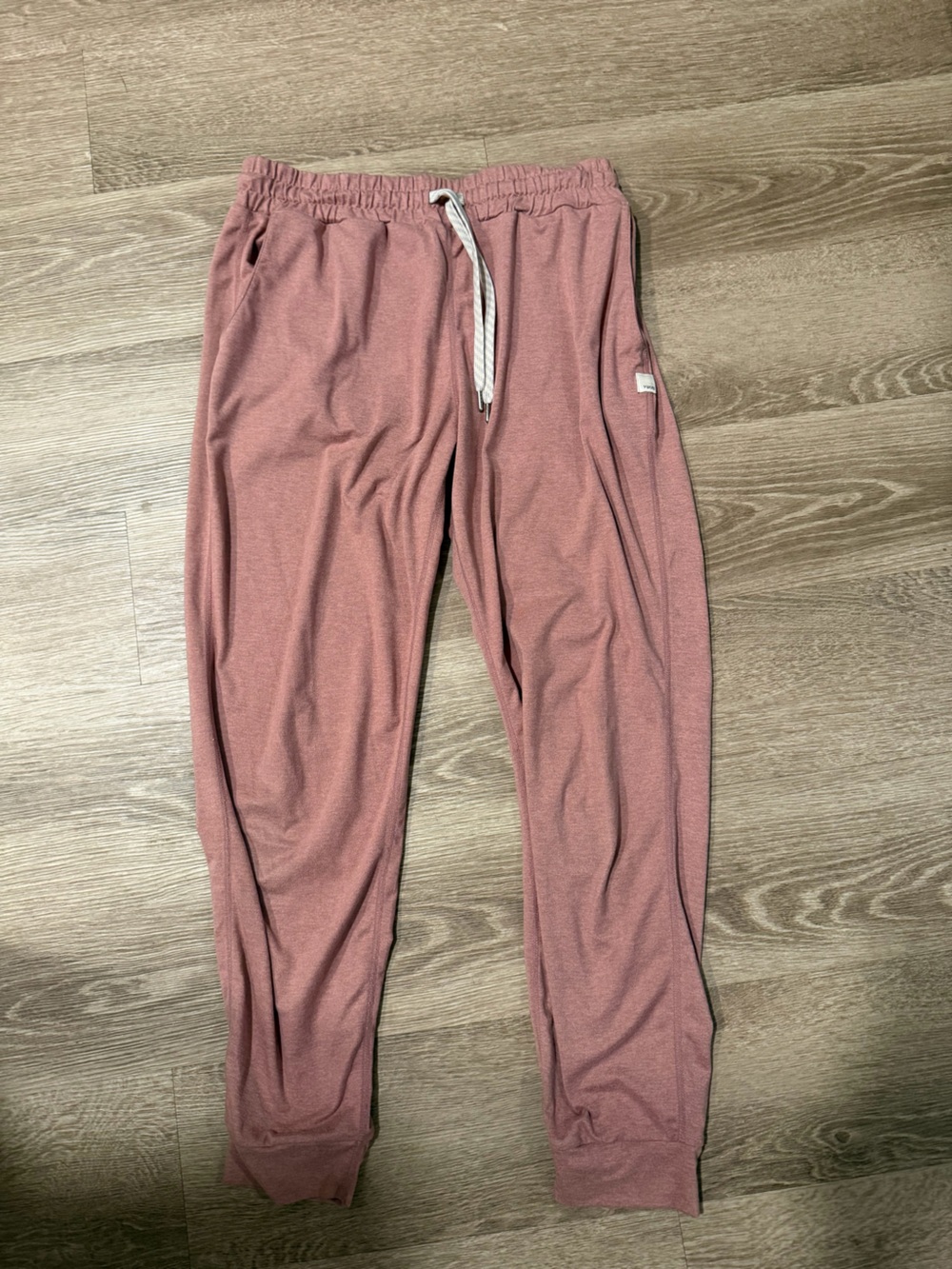 Vuori Women’s Dusty Rose Joggers Small